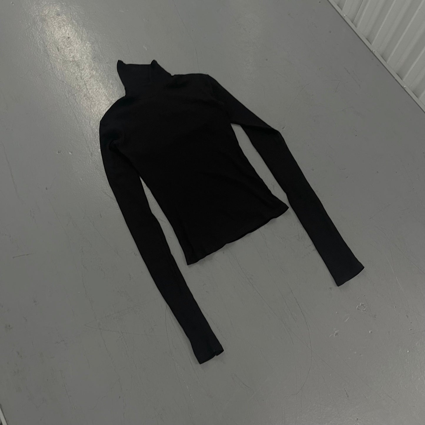Asymmetrical Turtleneck Longsleeve (Black)