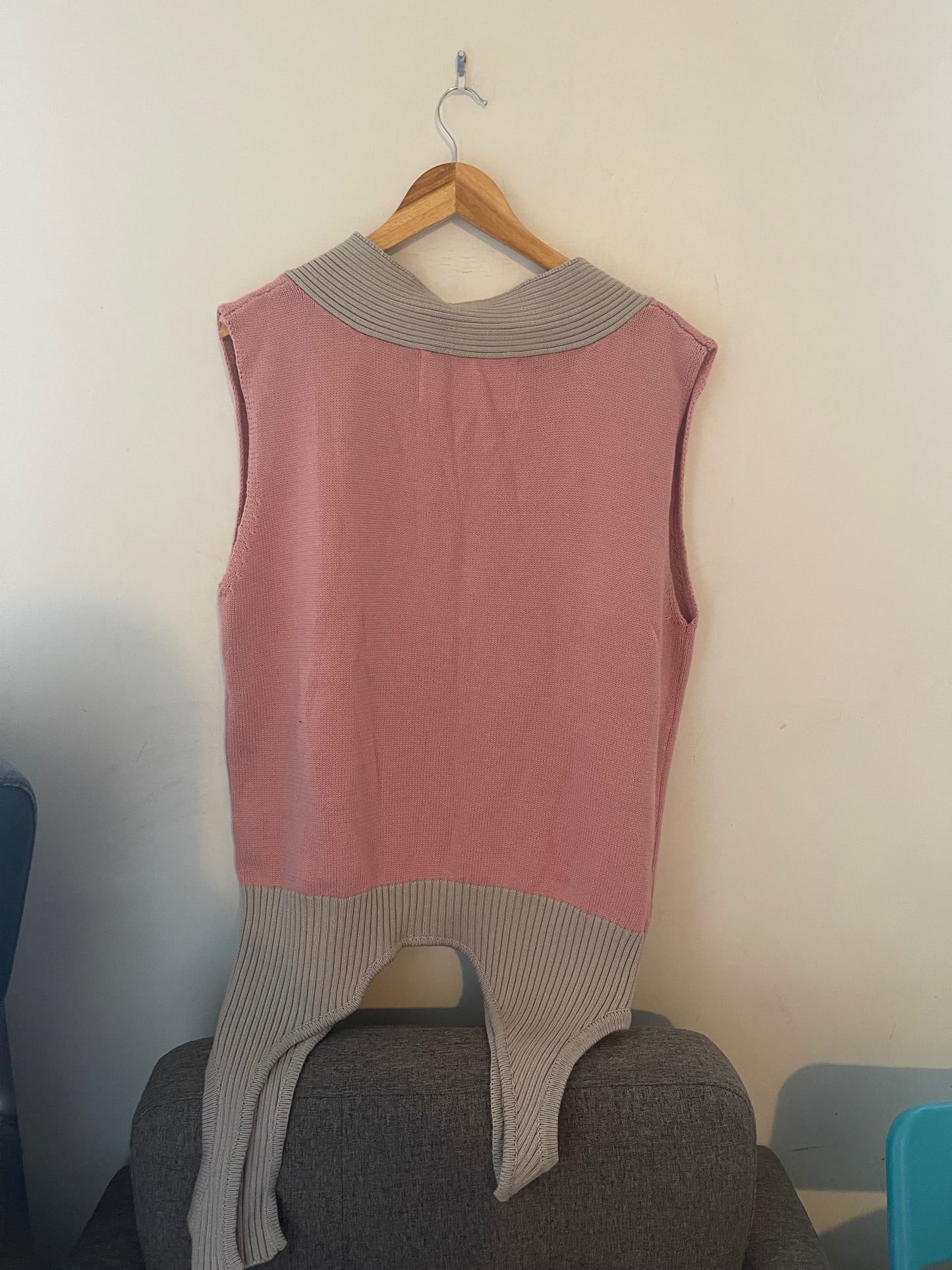 Gevonden Sweater vest sample pink