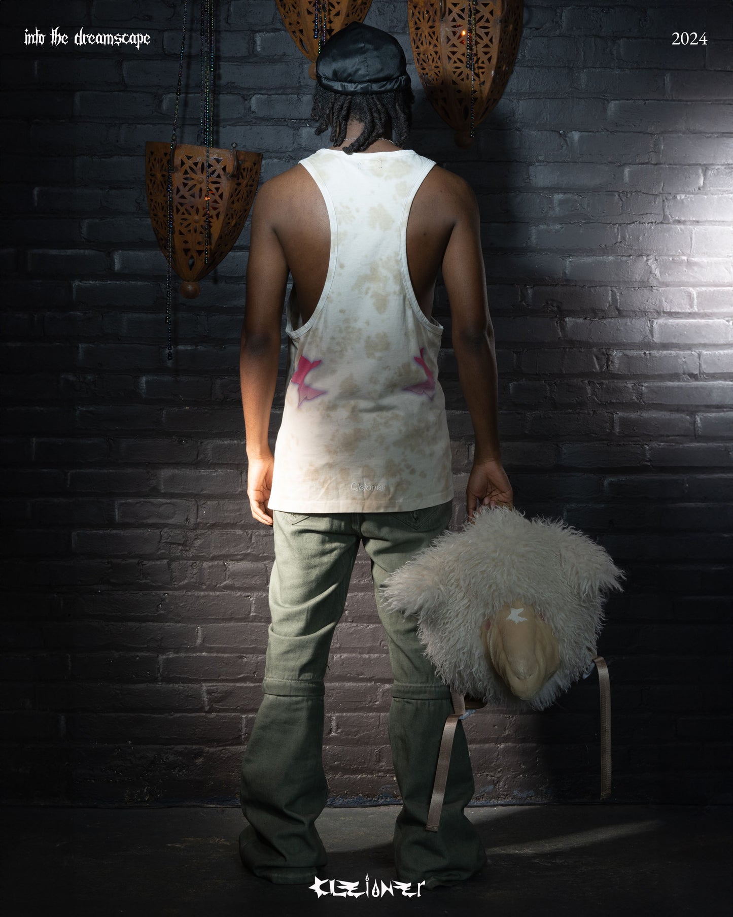 Oversized Coyote Racer tank top