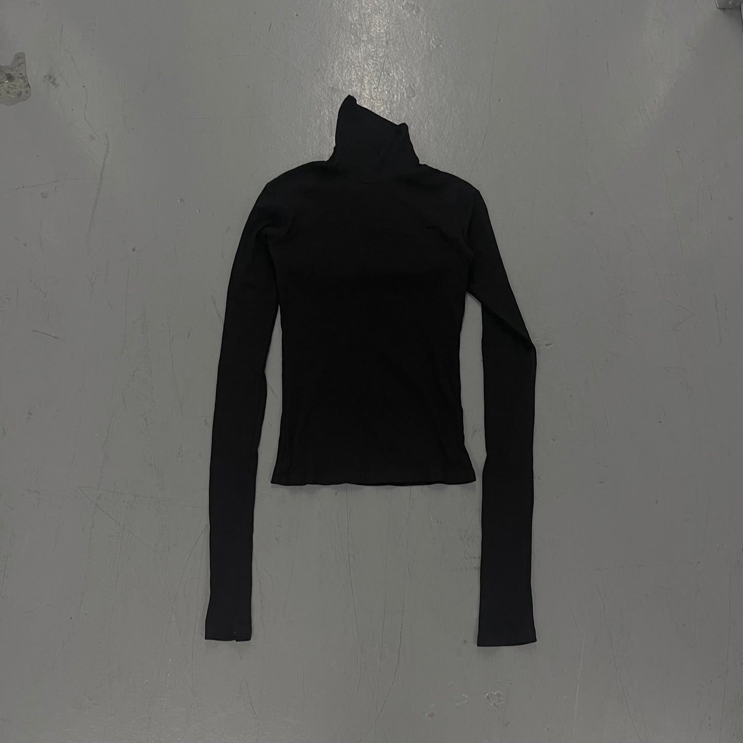 Asymmetrical Turtleneck Longsleeve (Black)