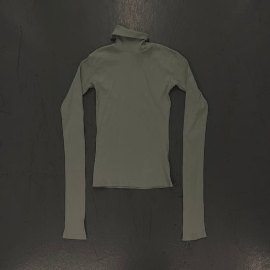 Assymetrical Turtleneck Longsleeve (Lucid)