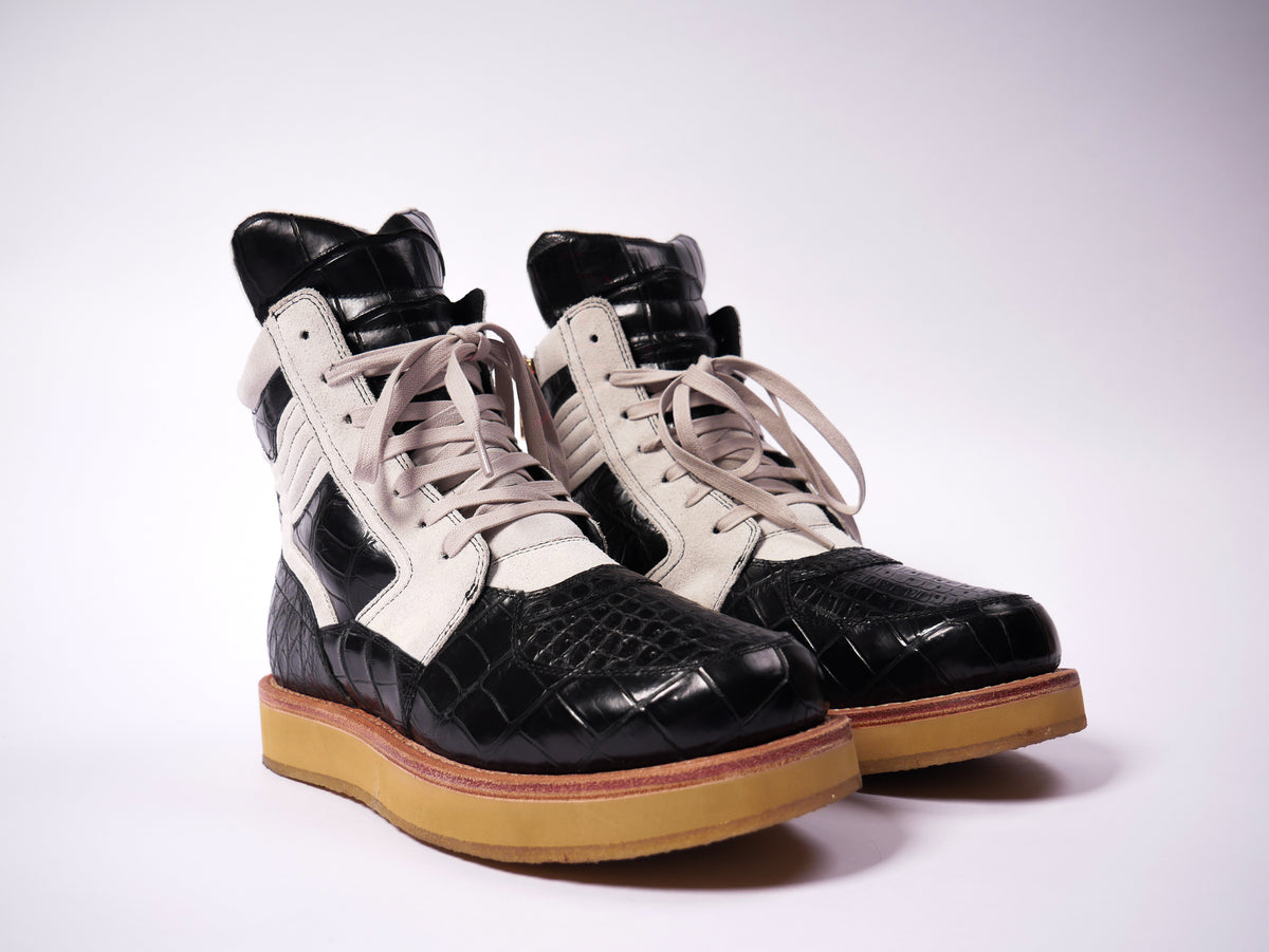 [SPECIAL ORDER ONLY] Laced Enoch Boots [CROCODILE LEATHER AND SUEDE WAXED CREAM]