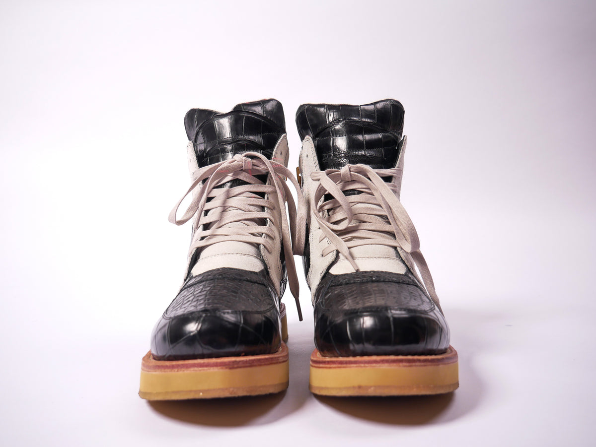 [SPECIAL ORDER ONLY] Laced Enoch Boots [CROCODILE LEATHER AND SUEDE WAXED CREAM]